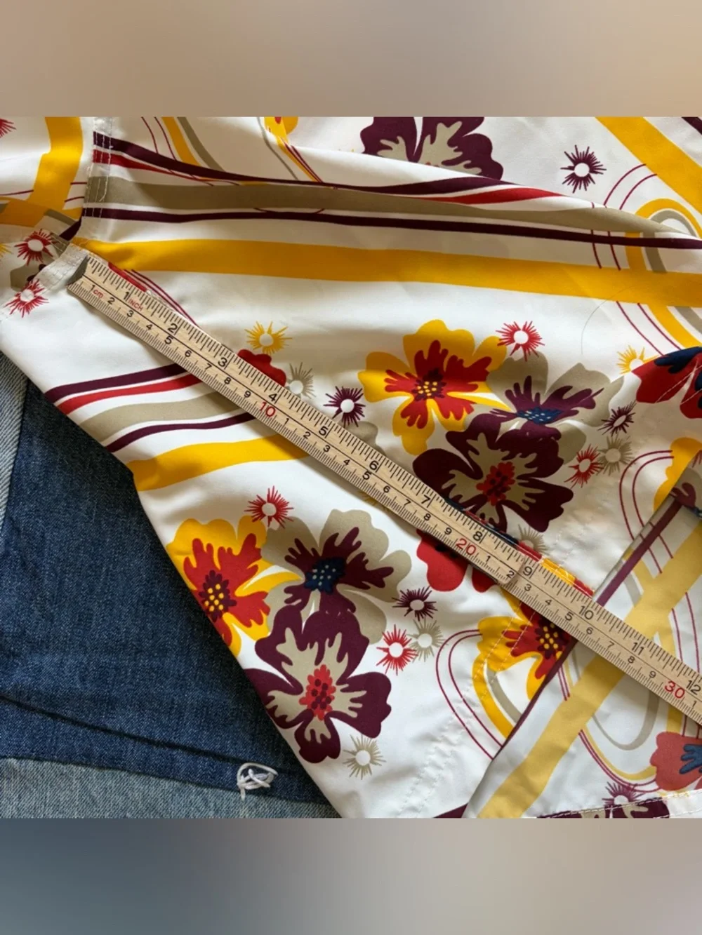 vtg y2k no boundaries board shorts striped floral white yellow red men’s 40 swim